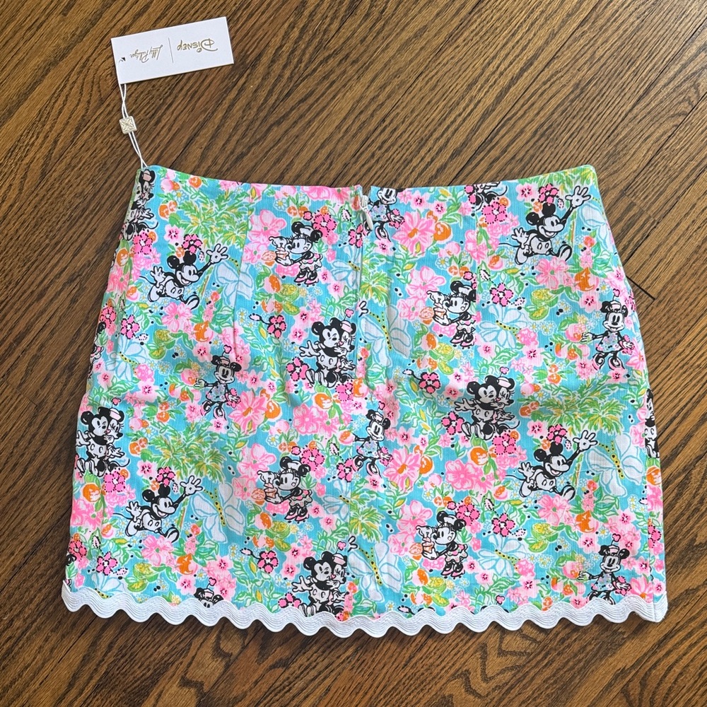 Lilly Pulitzer Aqua Floral Mickey Print Scalloped Hem Skort! NEW WITH TAGS! - Picture 2 of 8